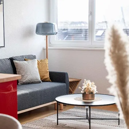 Апартаменти Modern 3bdr Duplex With Skyroof In Trendy West *