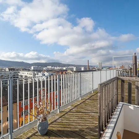 Modern 3bdr Duplex With Skyroof In Trendy West * Zürich