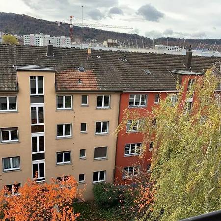 Modern 3bdr Duplex With Skyroof In Trendy West