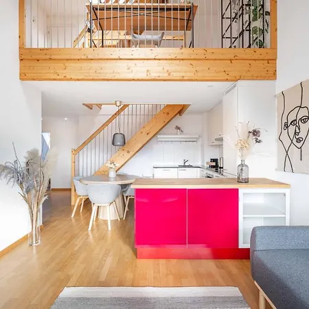 Modern 3bdr Duplex With Skyroof In Trendy West * Цюрих