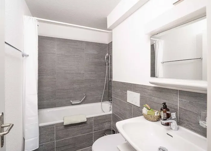 Modern 3bdr Duplex With Skyroof In Trendy West * Zürich