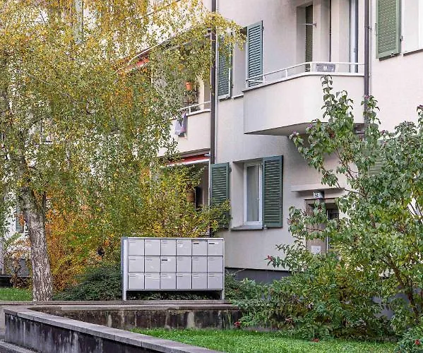 Modern 3bdr Duplex With Skyroof In Trendy West * チューリッヒ